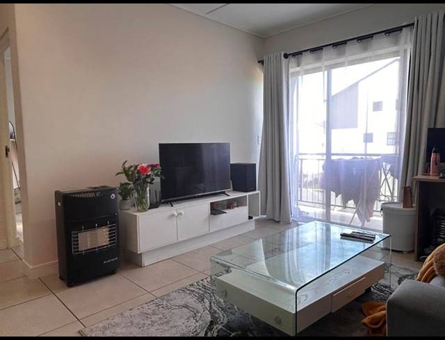 1 BEDROOM APARTMENT FOR SALE IN SANDOWN
